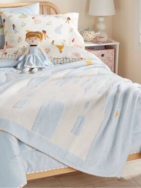 Disney Plush Princess Doll Duo - with soft plush blanket